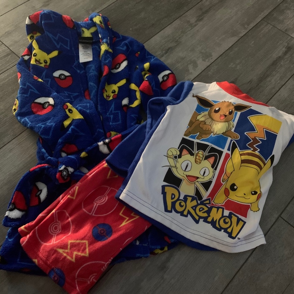 3 piece pokemon pajama set- never worn